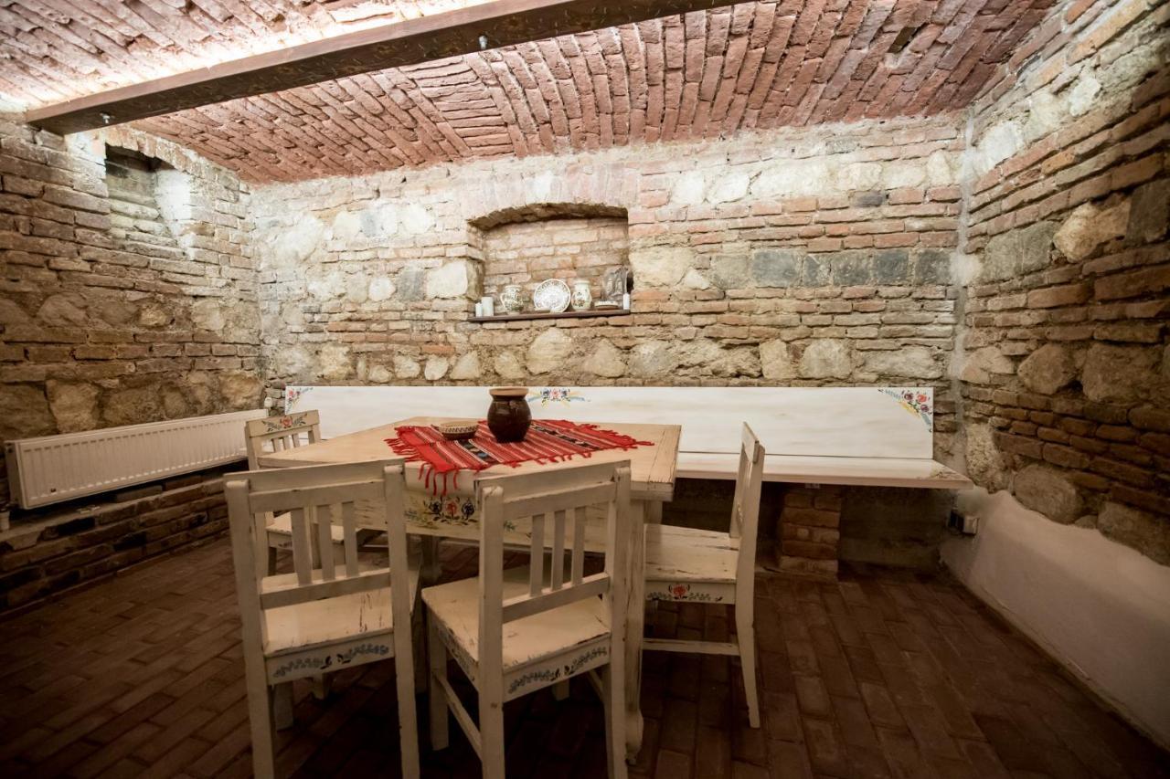 Vila Nicopole Art & Wine Brasov Exterior photo